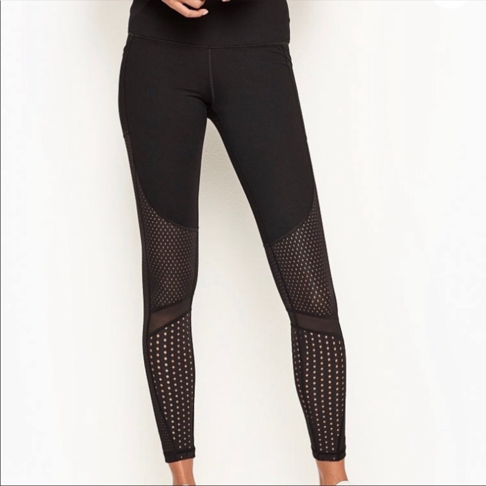 Victoria Secret Knockout Leggings